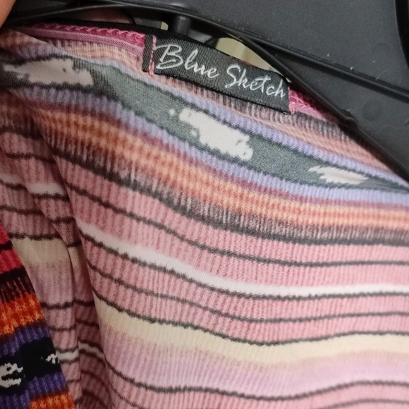 Medium Sized Pink Striped Shirt - Picture 3 of 3